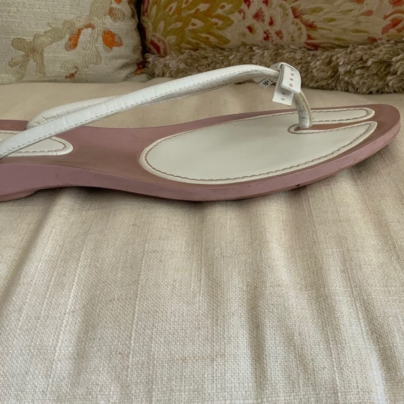 Versatile Feminine Wht/Rose Bikini Sandal ColeHaan - Picture 10 of 16
